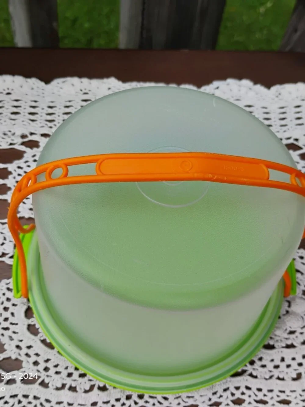 Tupperware Toys Cake Taker mini from play set base lid handle vintage 1980 - 90s
